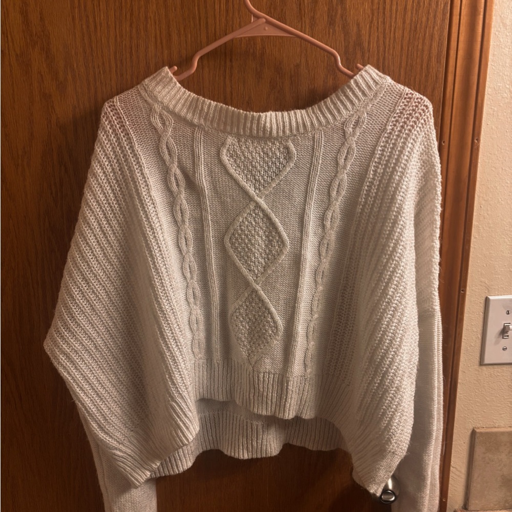 Arizona Jean Company Cream Cable Knit sweater